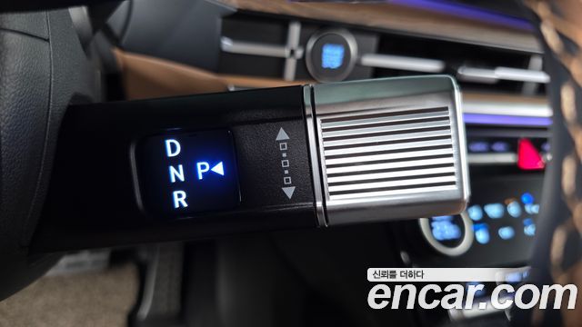 Hyundai Santafe 2025 — photo 12