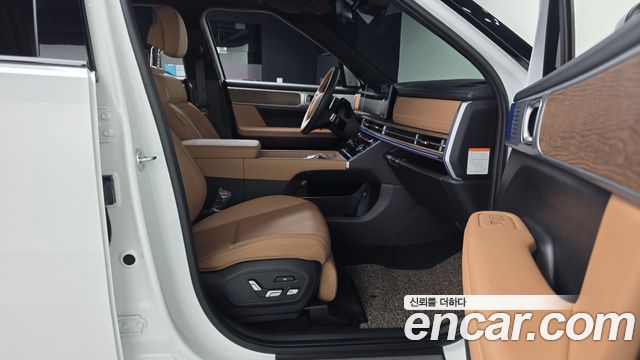 Hyundai Santafe 2025 — photo 17