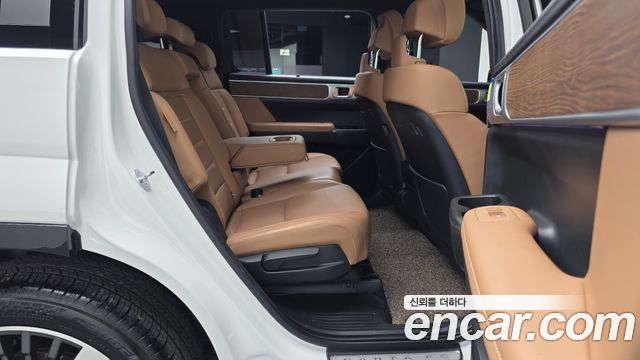 Hyundai Santafe 2025 — photo 18