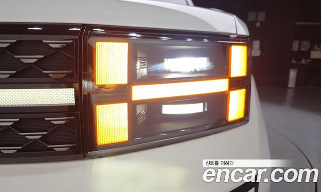 Hyundai Santafe 2025 — photo 8