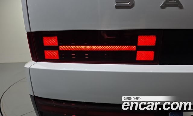 Hyundai Santafe 2025 — photo 9