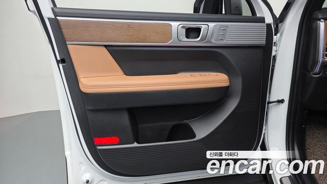 Hyundai Santafe 2025 — photo 14