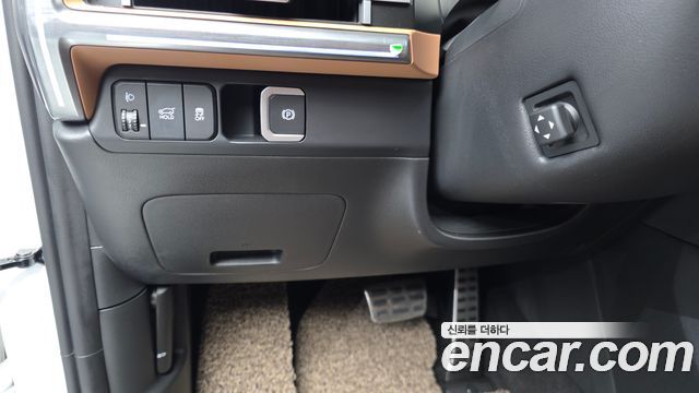 Hyundai Santafe 2025 — photo 29