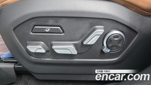 Hyundai Santafe 2025 — photo 30