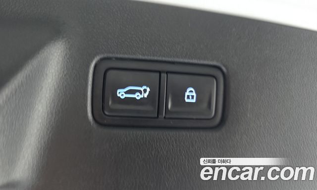 Hyundai Santafe 2025 — photo 34