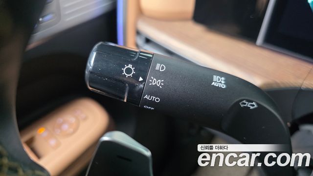Hyundai Santafe 2025 — photo 37