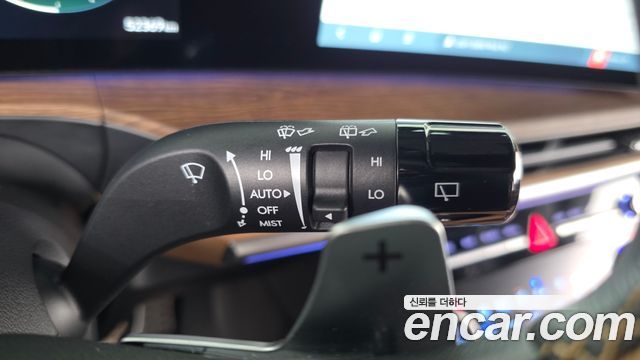 Hyundai Santafe 2025 — photo 38