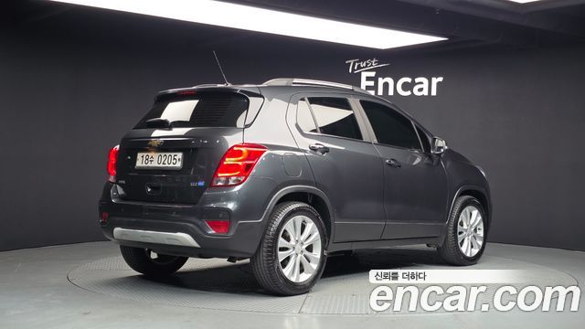 Chevrolet Korea Trax 2017 — photo 2