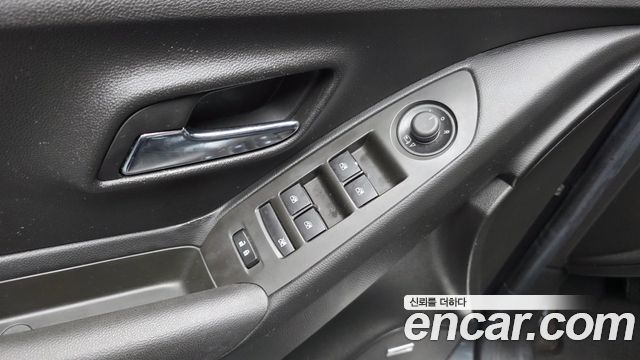 Chevrolet Korea Trax 2017 — photo 17