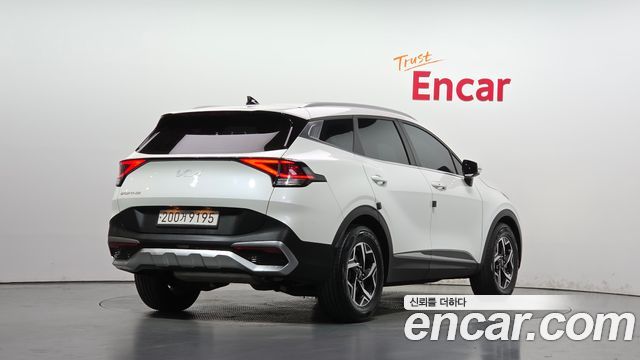 Kia Sportage 2022 — photo 2