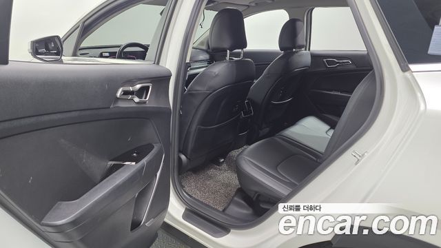 Kia Sportage 2022 — photo 18
