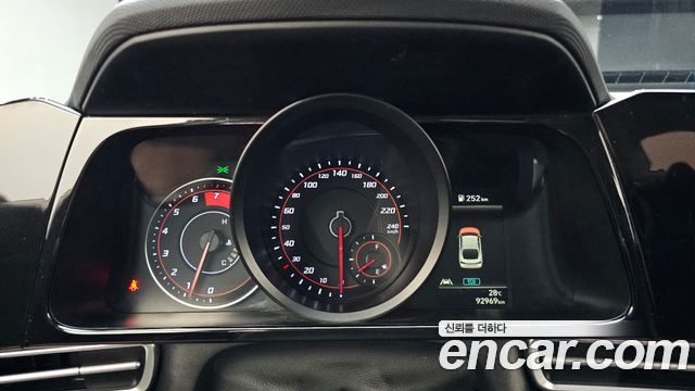 Hyundai AVANTE 2023 — photo 11