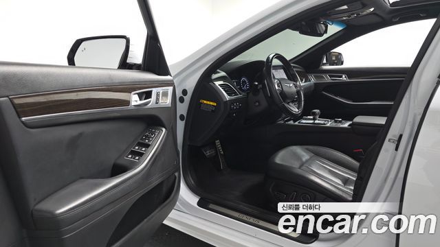 Genesis G80 2019 — photo 13