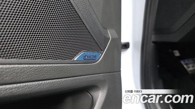 Genesis G80 2019 — photo 23