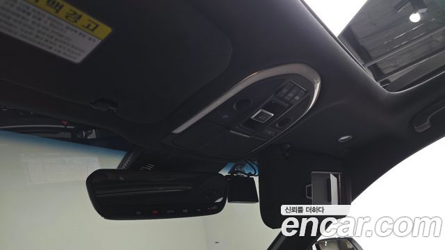 Genesis G80 2019 — photo 29