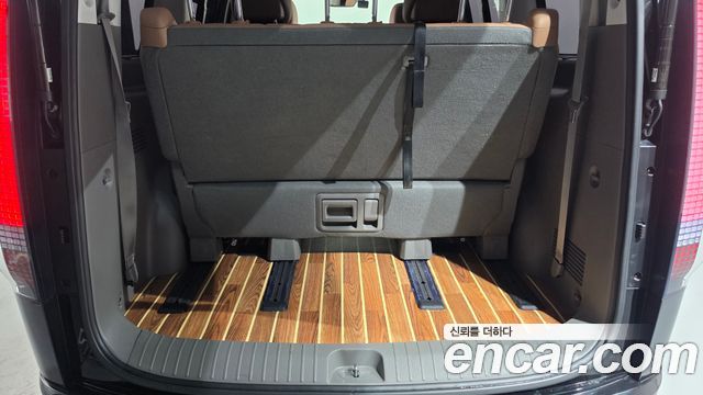Hyundai Staria 2025 — photo 24