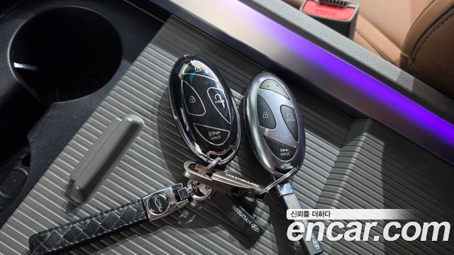Hyundai Staria 2025 — photo 26