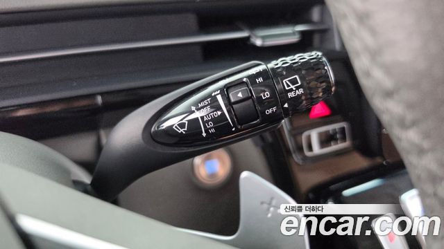 Hyundai Staria 2025 — photo 34