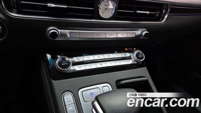 Genesis G90 2021 — photo 24