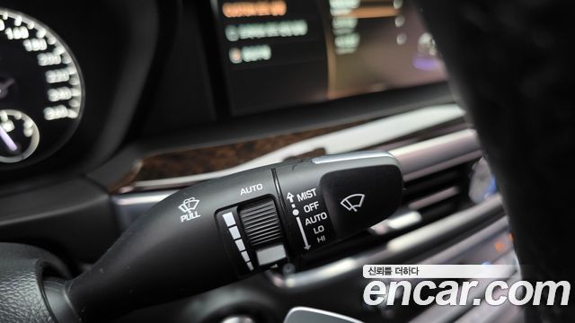 Genesis G90 2021 — photo 27