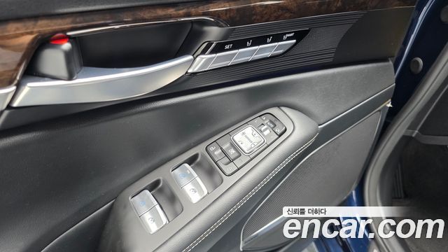 Genesis G90 2021 — photo 28