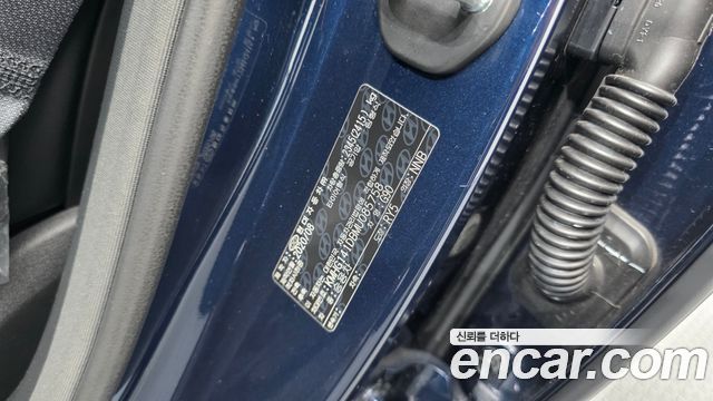 Genesis G90 2021 — photo 30