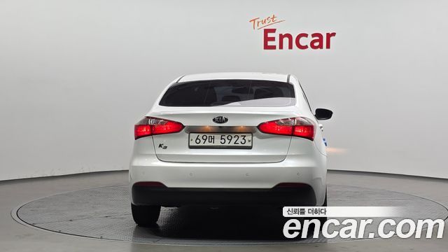 Kia K3 2015 — photo 4