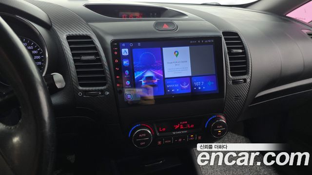 Kia K3 2015 — photo 15