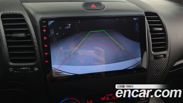 Kia K3 2015 — photo 16