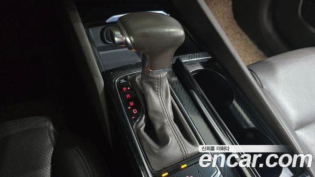 Kia K7 2016 — photo 9