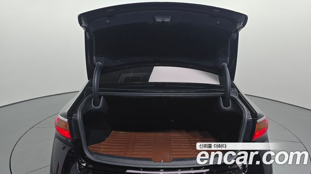 Kia K7 2016 — photo 19