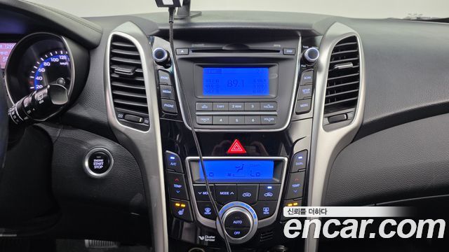 Hyundai i30 2014 — photo 15