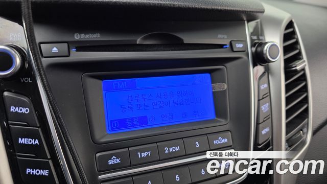Hyundai i30 2014 — photo 16