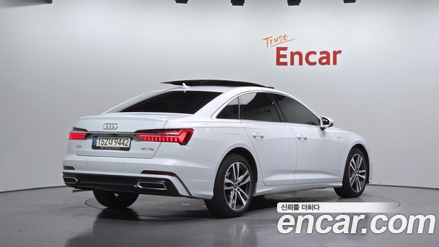 Audi A6 2022 — photo 2