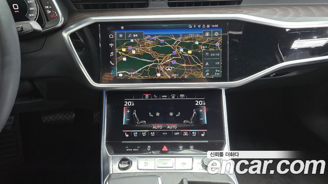 Audi A6 2022 — photo 18