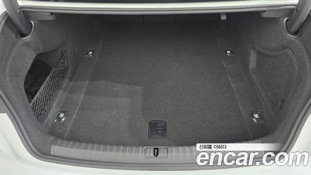 Audi A6 2022 — photo 22