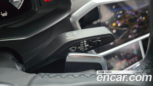 Audi A6 2022 — photo 25