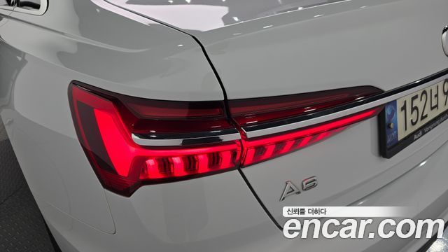 Audi A6 2022 — photo 9