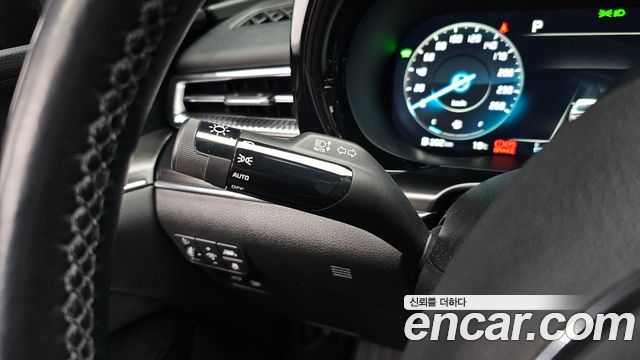 Kia K5 2023 — photo 23