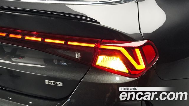 Kia K5 2023 — photo 9