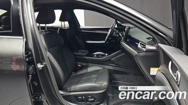 Kia K5 2023 — photo 16
