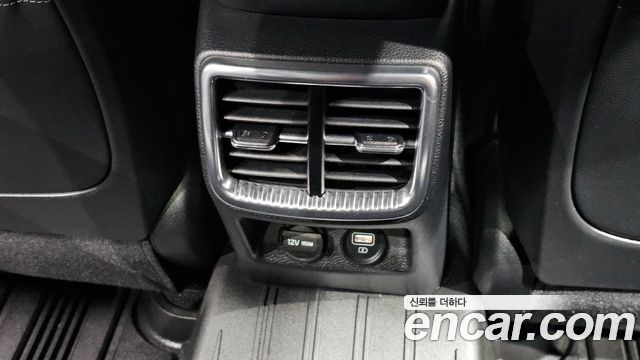 Kia K5 2023 — photo 32