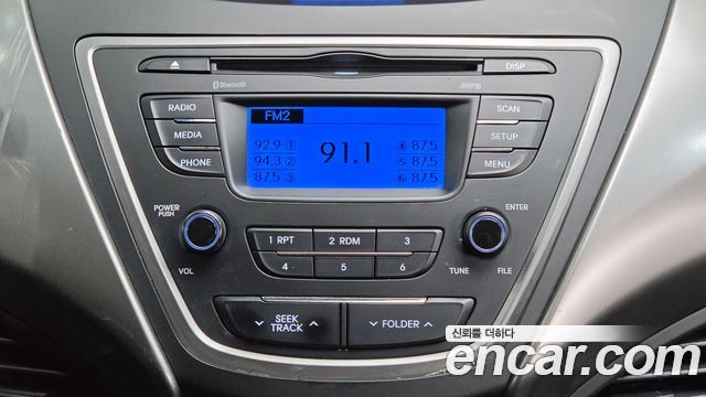 Hyundai AVANTE 2013 — photo 25