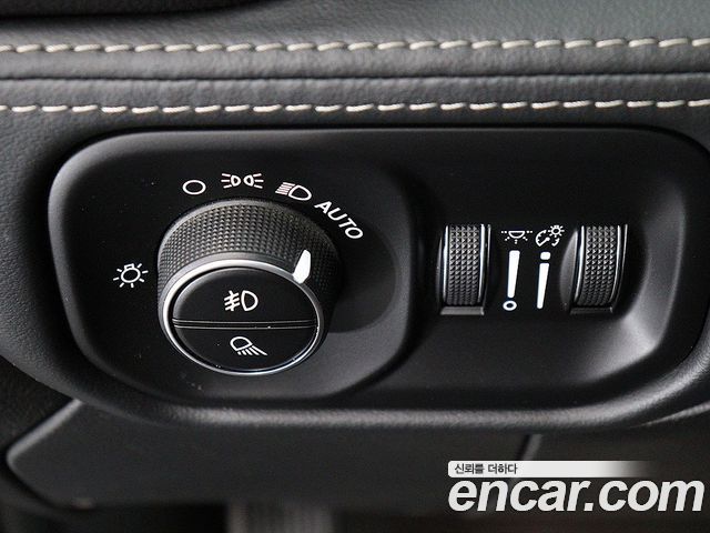 Dodge Ram Pick Up 2021 — photo 11
