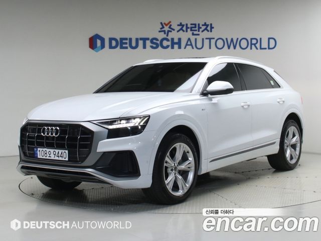Audi Q8 2023 — photo 1