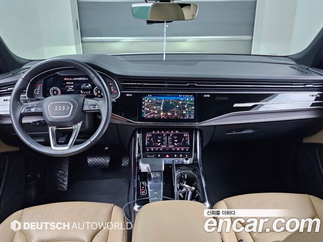 Audi Q8 2023 — photo 7