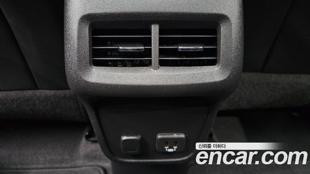 Chevrolet Korea Equinox 2022 — photo 32