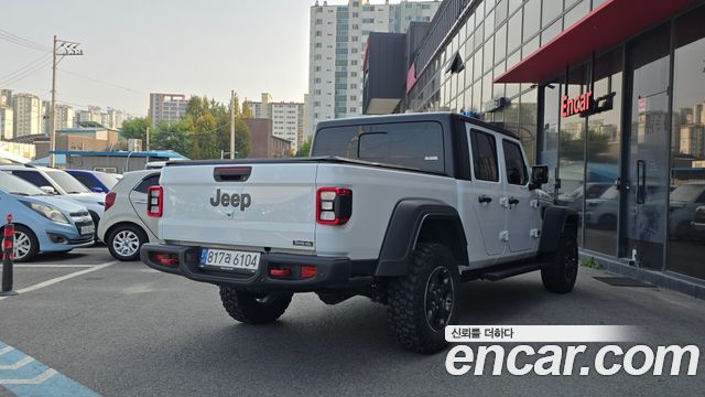 Jeep Gladiator 2022 — photo 2