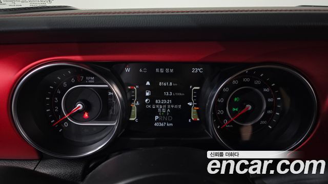 Jeep Gladiator 2022 — photo 8