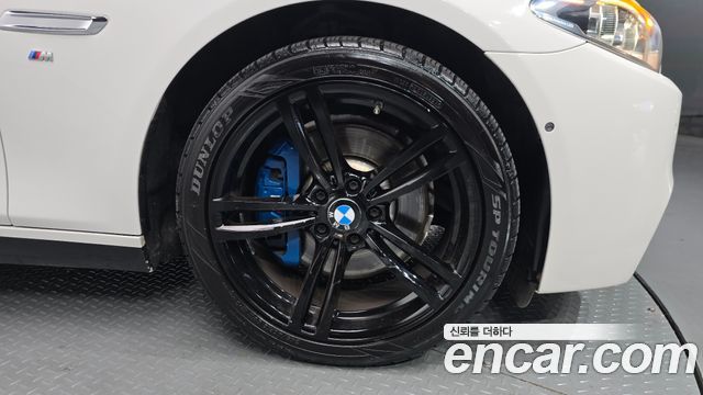 BMW 5-Series 2015 — photo 5